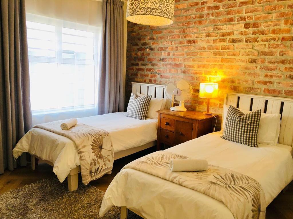 Self Catering Apartment - De Kelders Bagian luar foto