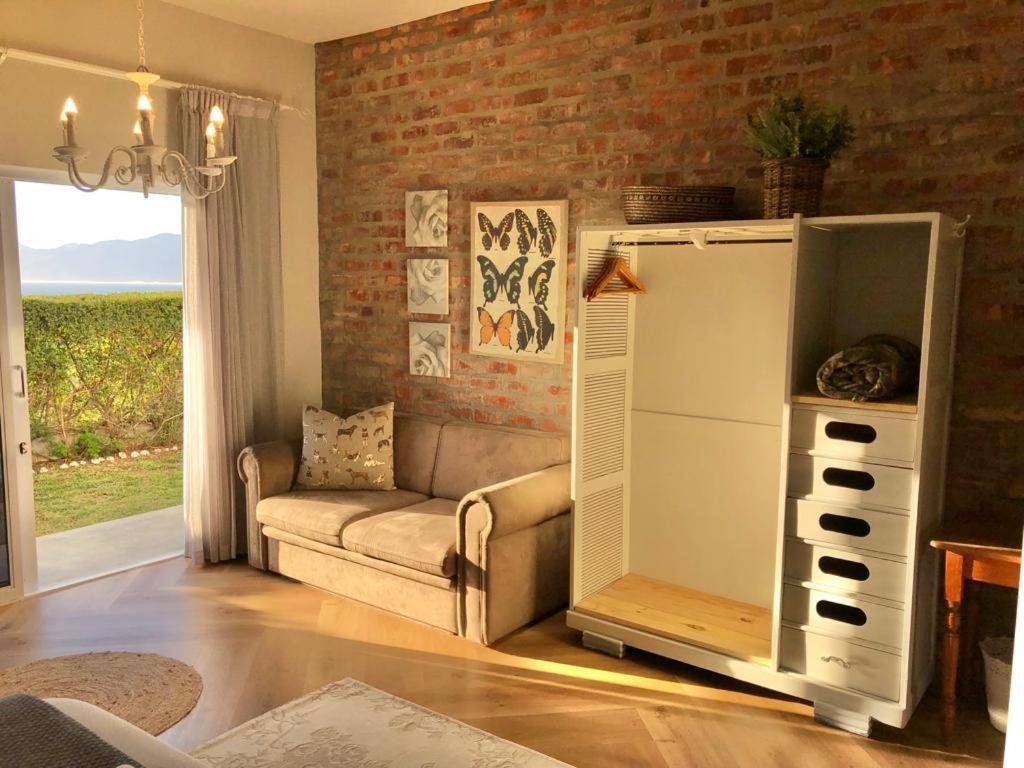 Self Catering Apartment - De Kelders Bagian luar foto